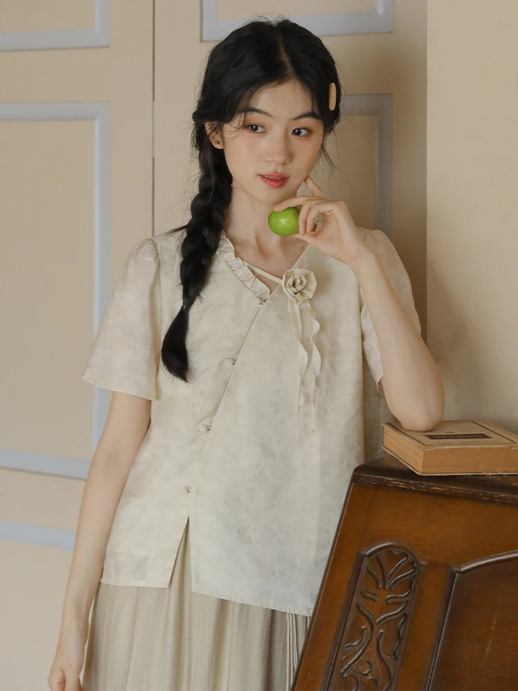 

Женская летняя блузка Nesoulum с художественным винтажным дизайном, свободного кроя, с круглым вырезом, однотонная, на пуговицах, бежевого цвета.