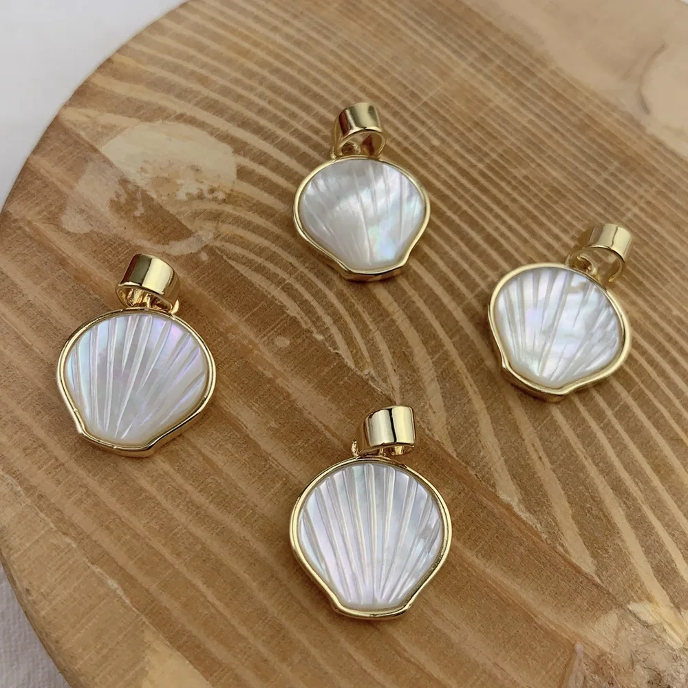 Fashion MOP Shell Pendant Natural Mother of Pearl Shell Fan Shape Charms for Jewelry Making DIY Earrings Necklace Accessories