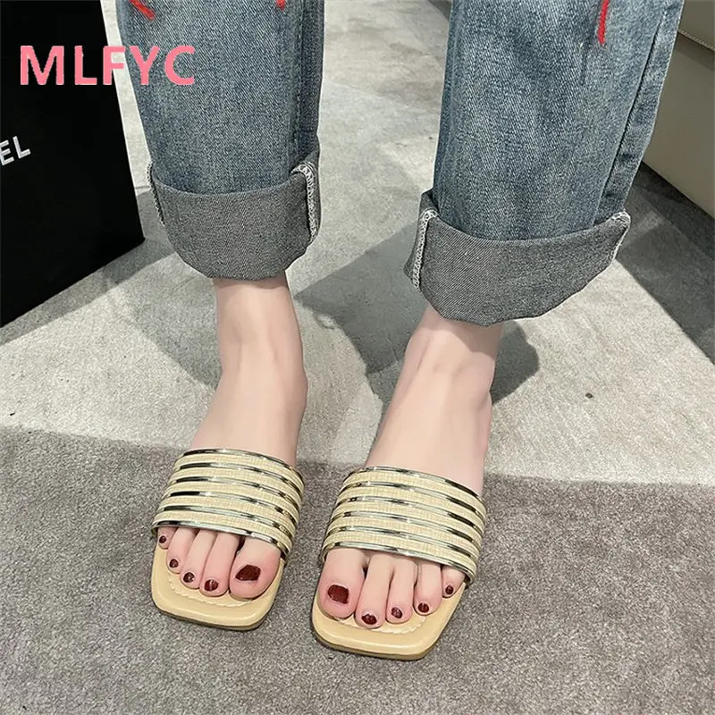2023 Flat-soled women wearing square sandals women comfortable casual slippers