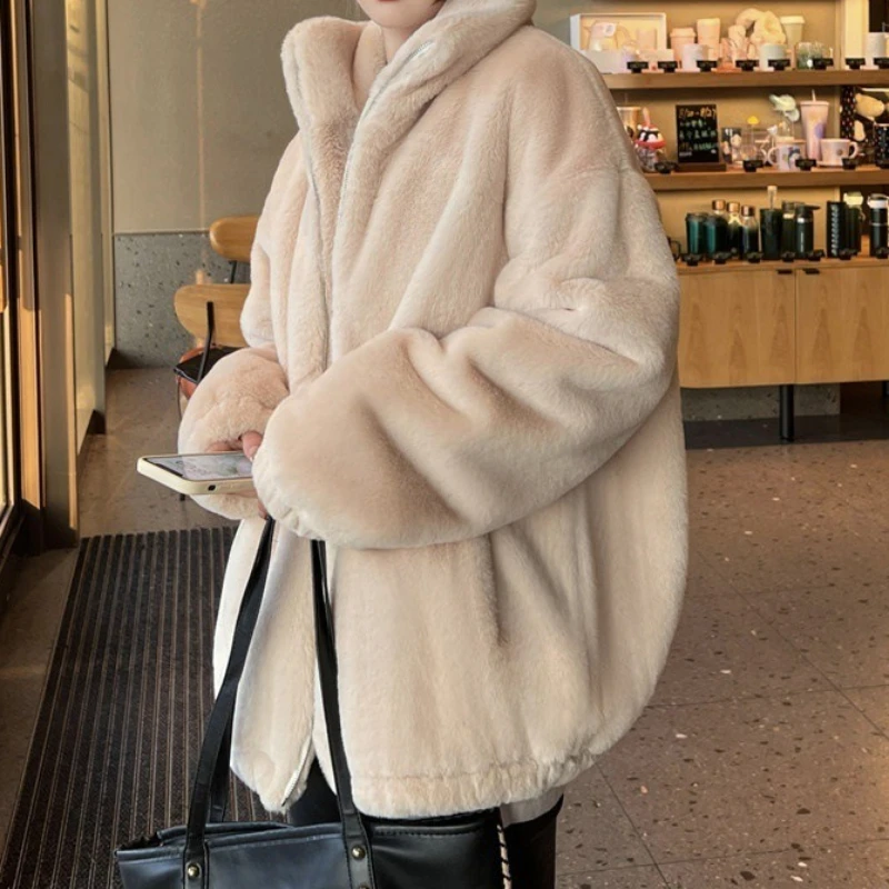 

Fur Women's Lamb Wool Coat 2025 Autumn and Winter New Imitation Rex Rabbit Fur Plush Coat Short