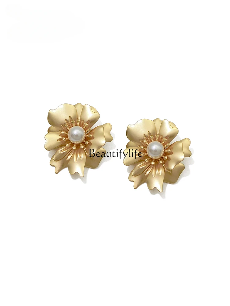 

Su Xin Simple Spring New Water Flower Earrings Niche Design All-Matching