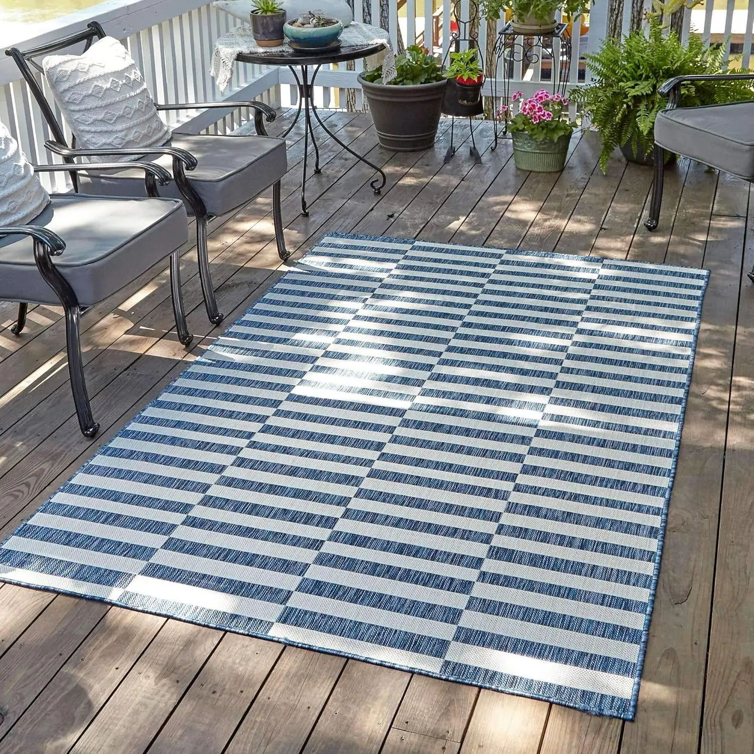 

Outdoor Striped Collection Area Rug - Striped (5' 1" x 8' Rectangle, Blue/Ivory)