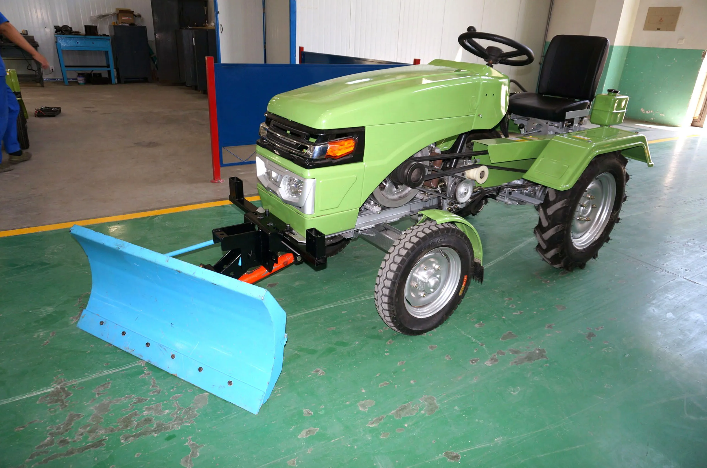 Highly Efficient Mini Tractor Snow Plows New Condition Flexible for Highway and City Roads High Productivity
