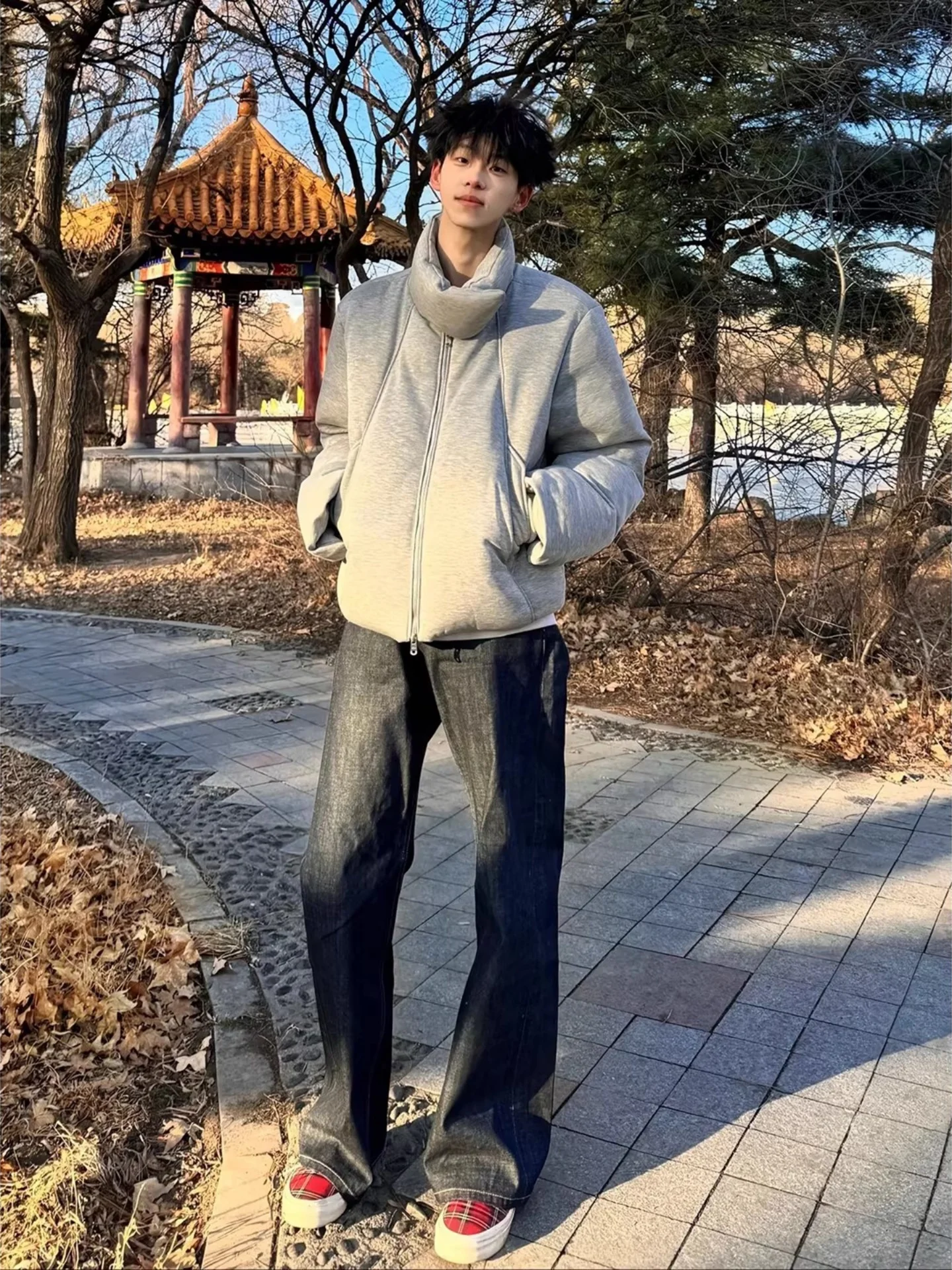 

Утепленная хлопковая куртка с высоким воротником для мужчин, зимний дизайн, с шарфом, теплая, с воздушной прослойкой, молодежная, стандартный крой