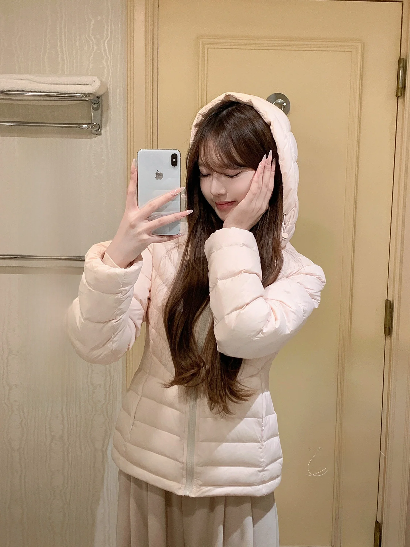 

Зимняя теплая женская куртка Crysweet Slim Fit с капюшоном, на молнии, однотонная, утепленная, для повседневной носки