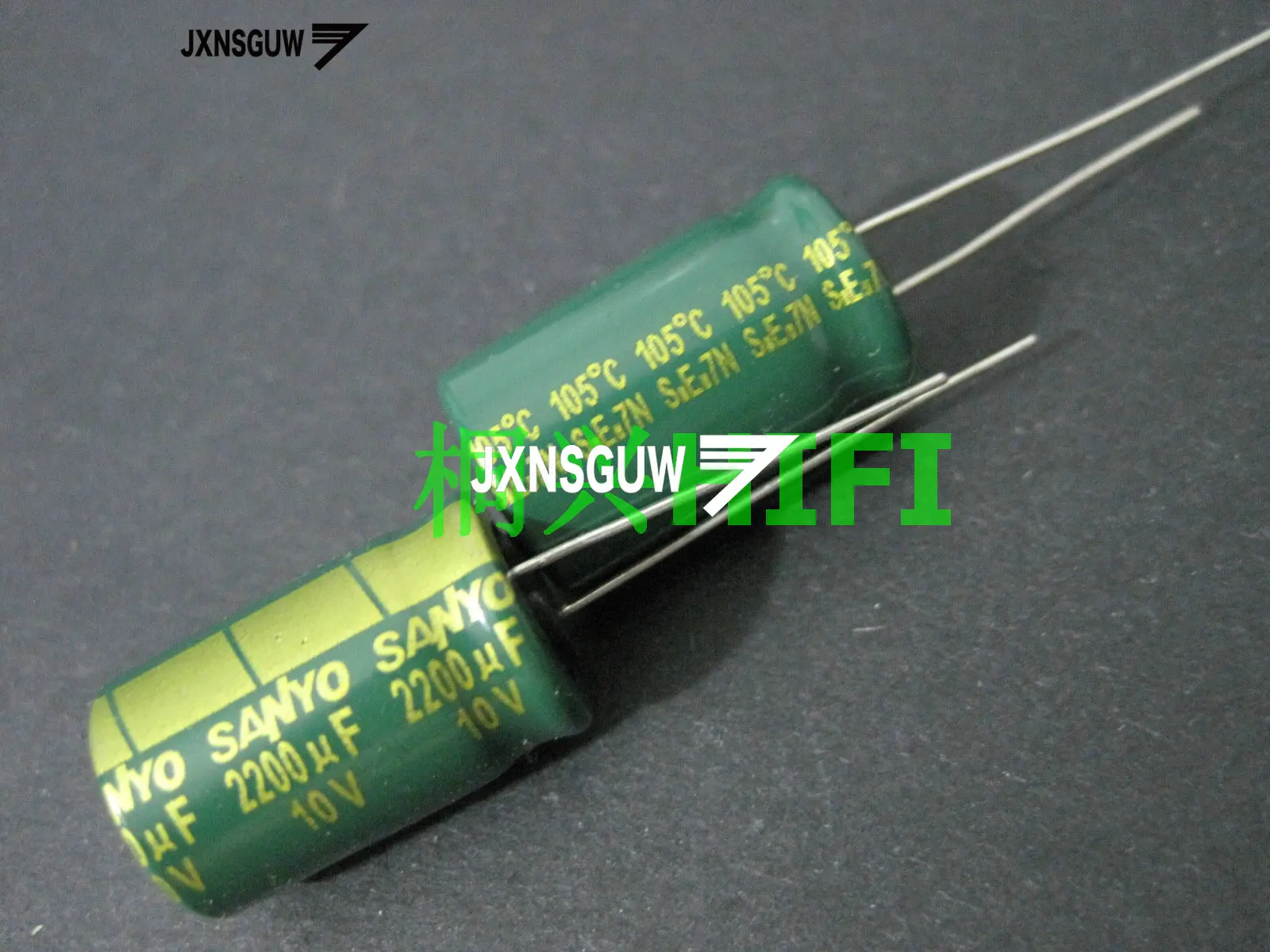 

20PCS Original SANYO 10V2200UF 12.5X20MM Green gold Aluminum electrolytic capacitors 2200uF/10v 105 degrees 2200UF 10V