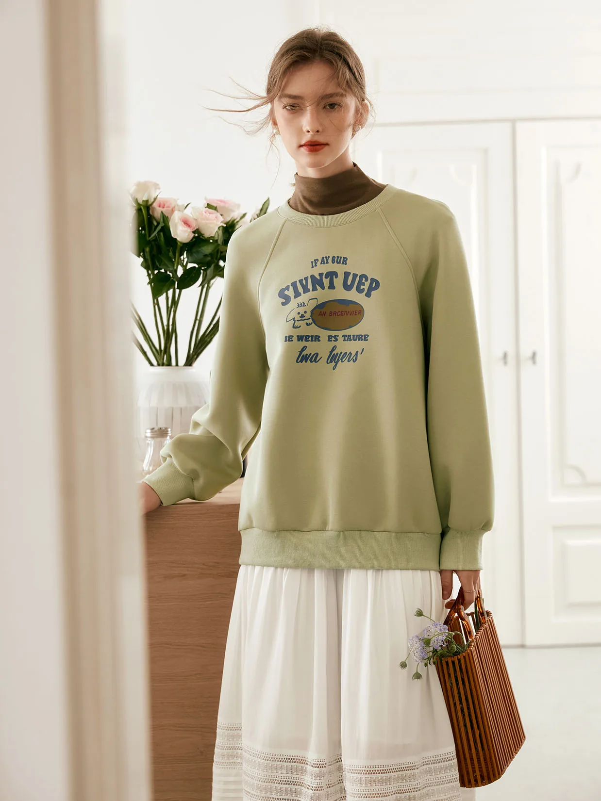 

OLrain Women Long Sleeve Sweater 2025 Autumn American Trend Letter Print Pullover Sweater New Retro Loose Casual Tops M56QR90390