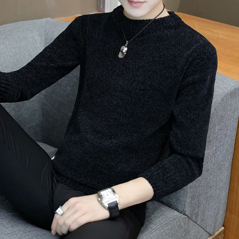 

Модный приталенный свитер из синели в корейском стиле с круглым вырезом: идеальный базовый топ для молодых студентов-мужчин