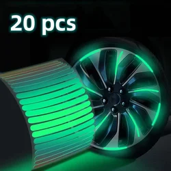 20pcs Car Wheel Hub adesivo riflettente cerchione per pneumatici strisce riflettenti luminose per la guida notturna Car Bike mot