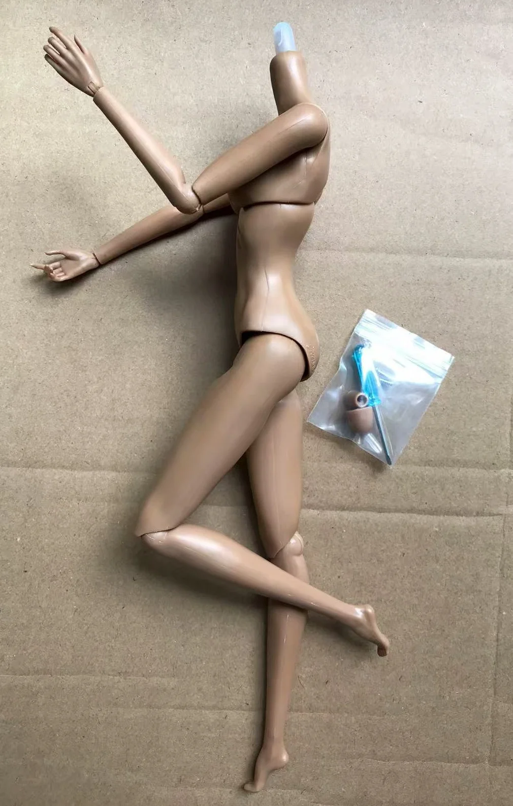 MENGF 12 articulations corps de poupée mobile 1/6 poupée féminine Super modèle corps figurines petite amie noël nouvel an cadeau jouets