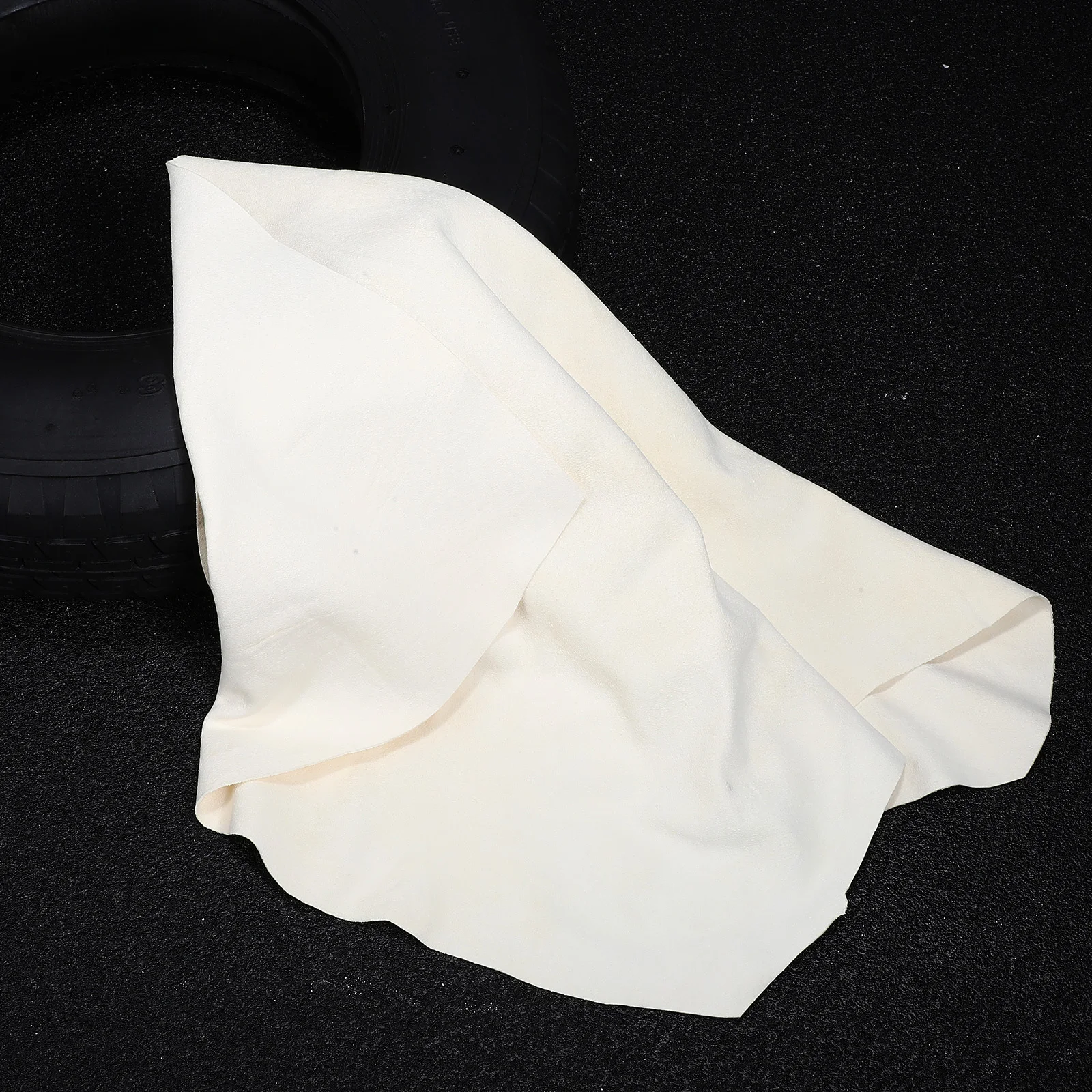

Car Cleaning Cloth Towel Ultra Absorbent Drying Cloth For Cars Lightweight Reusable Vehicle Window Boat Glass