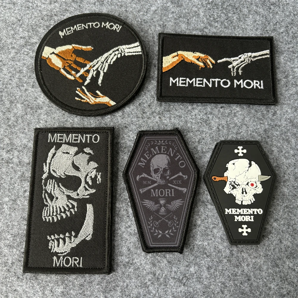 Memento Mori Skull Embroidered Patches Hook&Loop Emblem Skull Finger Morale Badge Tactical Armband Military Backpack Cloth Patch