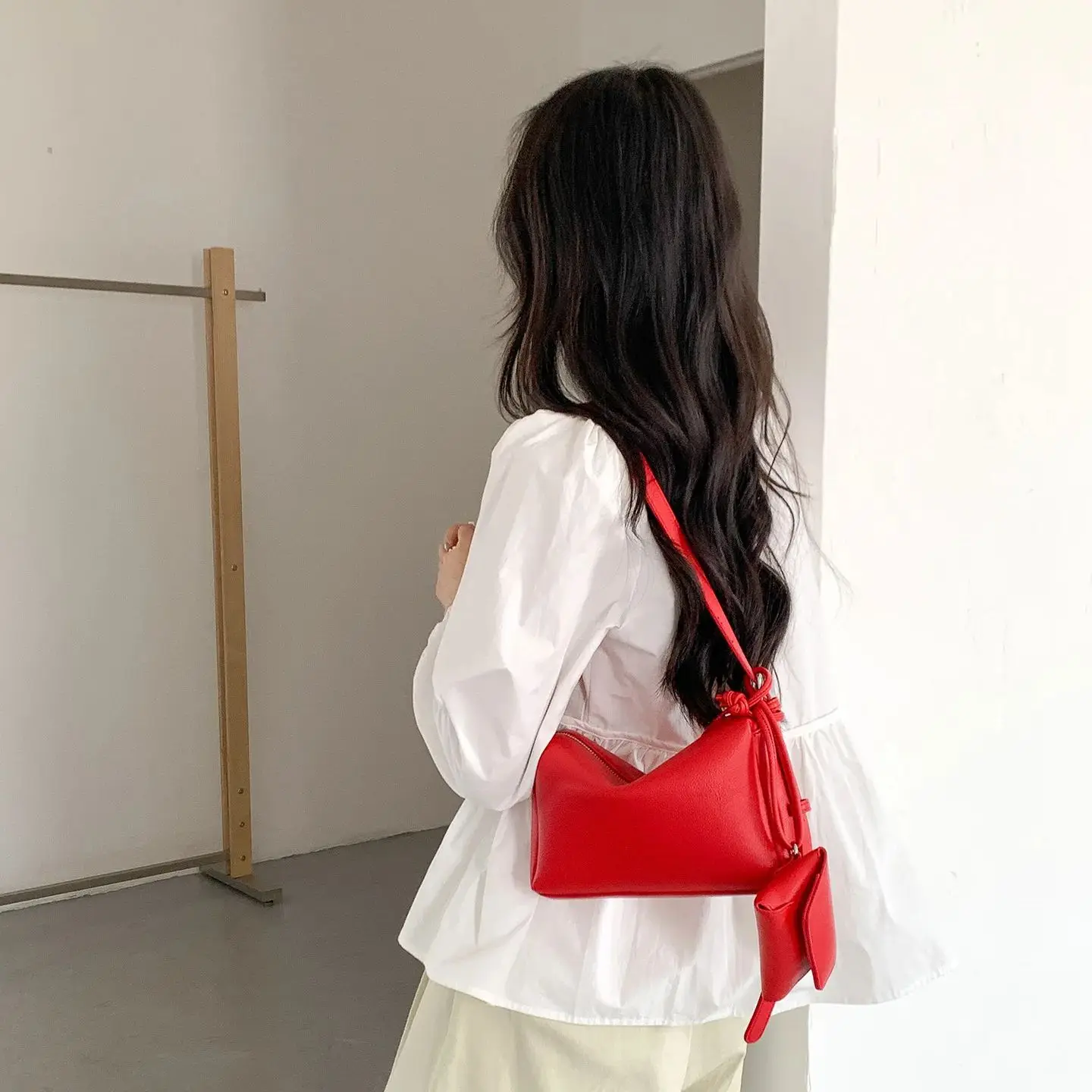 الكورية نمط الراقية الجلود الناعمة حقيبة مربعة عصرية بسيطة متعددة الاستخدامات بولي PU حقيبة كتف حقيبة كروسبودي 2025 صيف جديد حقيبة يد #5