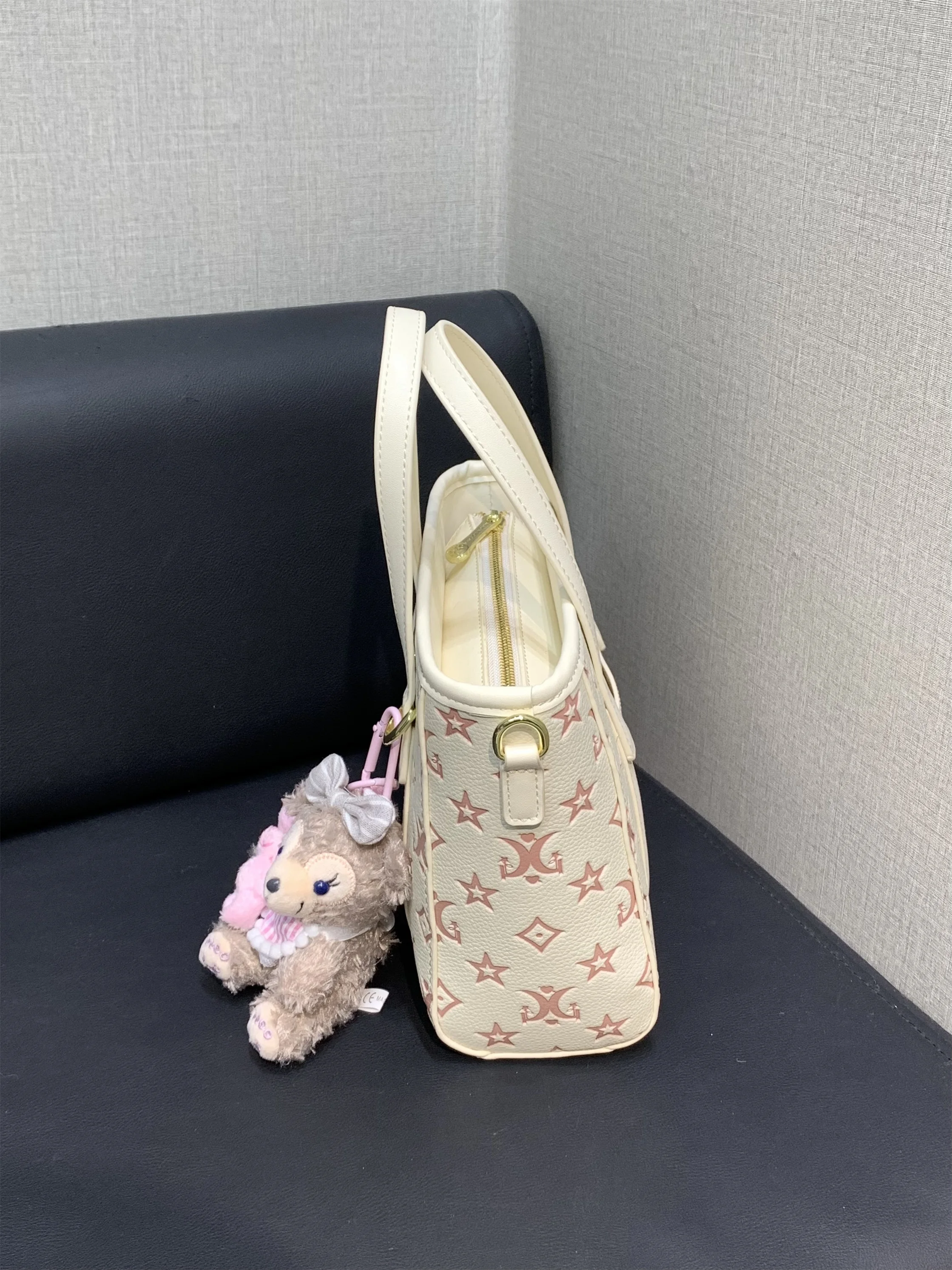 ciyah-women's-handbag-white-emed-crossbody-bag-2026-new-sle-single-oulder-commuter-bag-sweet-lady-sle-leather