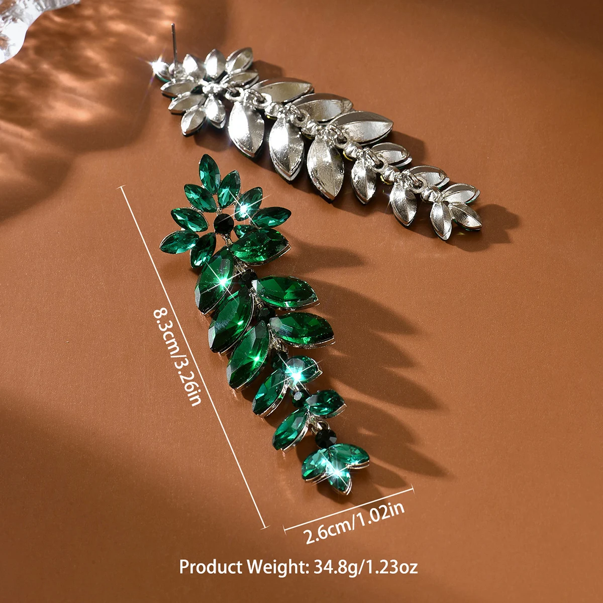 Vintage palace style gemstone flower cluster earrings suitable for ladies' bridal banquet, wedding thank-you banquet