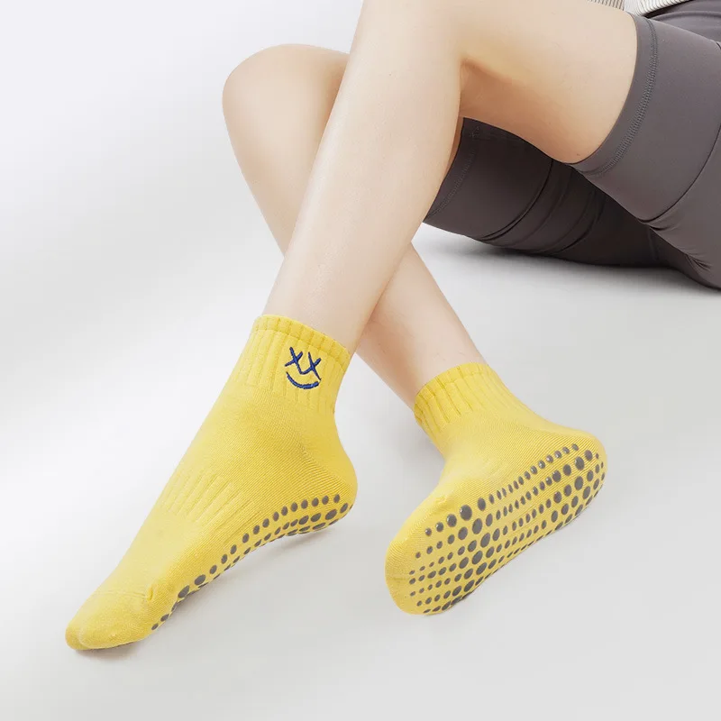 Solid Color Pilates Socks Embroidery Cotton Indoor Floor Gym Dance Sports Socks Professional Silicone Non-slip Women Yoga Socks