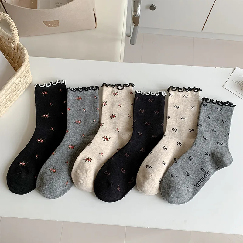 

6 pairs Lace retro simple pile socks elegant comfortable women's midsole autumn winter new fashion versatile women's socks