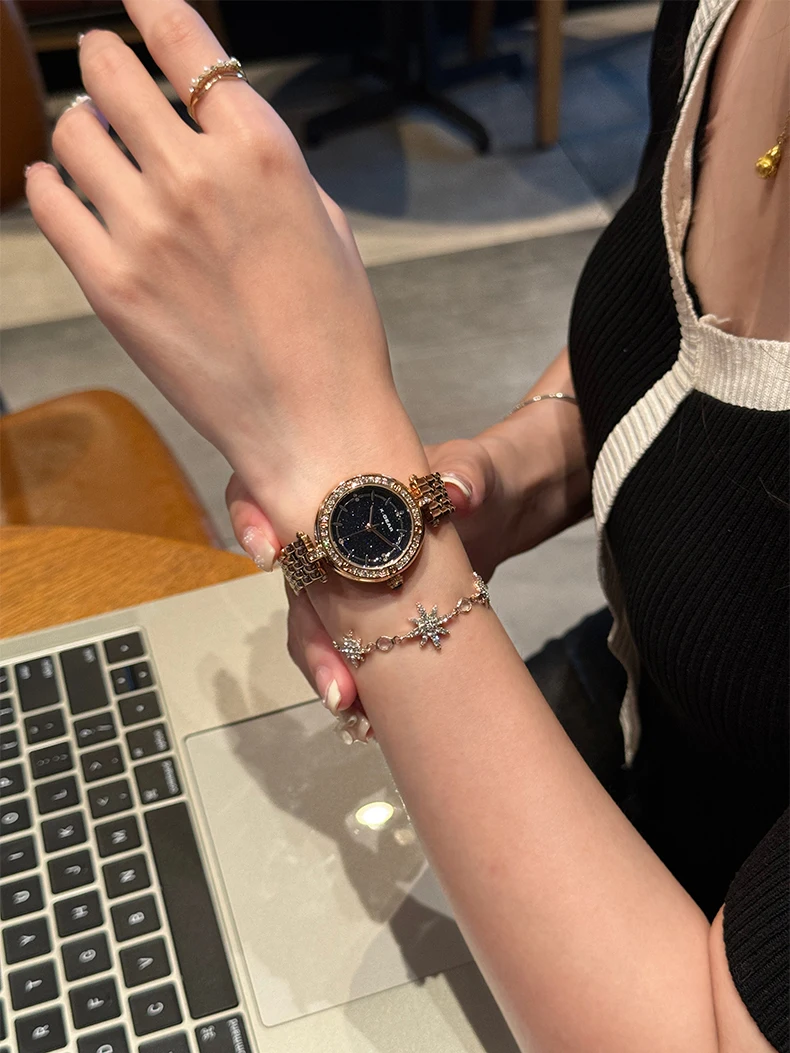 Relojes de cuarzo elegantes de lujo para mujer, reloj de pulsera con esfera de diamante de alta calidad para mujer, pulsera de acero inoxidable a la moda