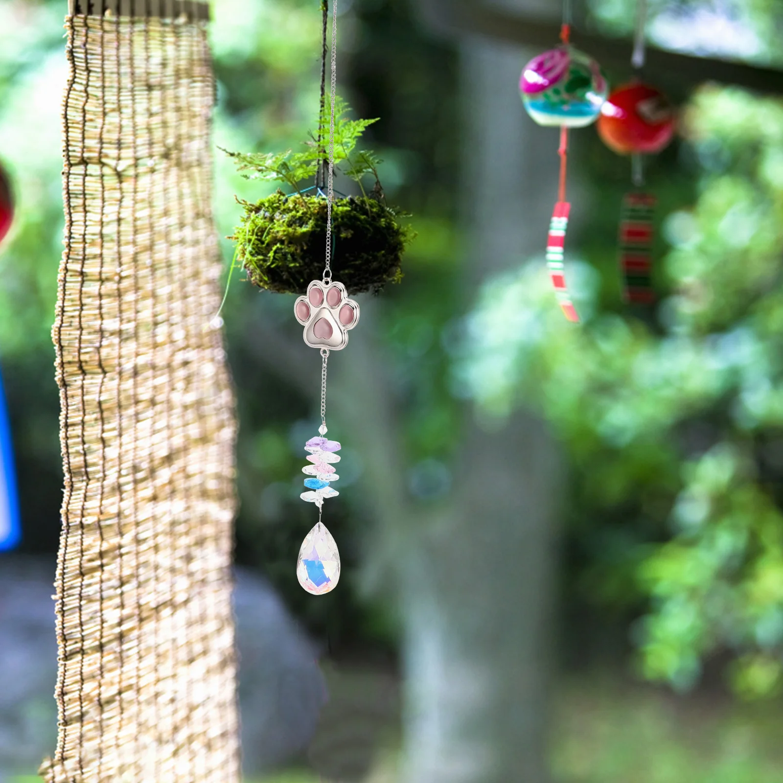 

Crystal Wind Chime Colorful Light Catching Ornaments Sunlight Diffuser Garden Decor Natural Stone Metal Dog Paw Design Outdoor