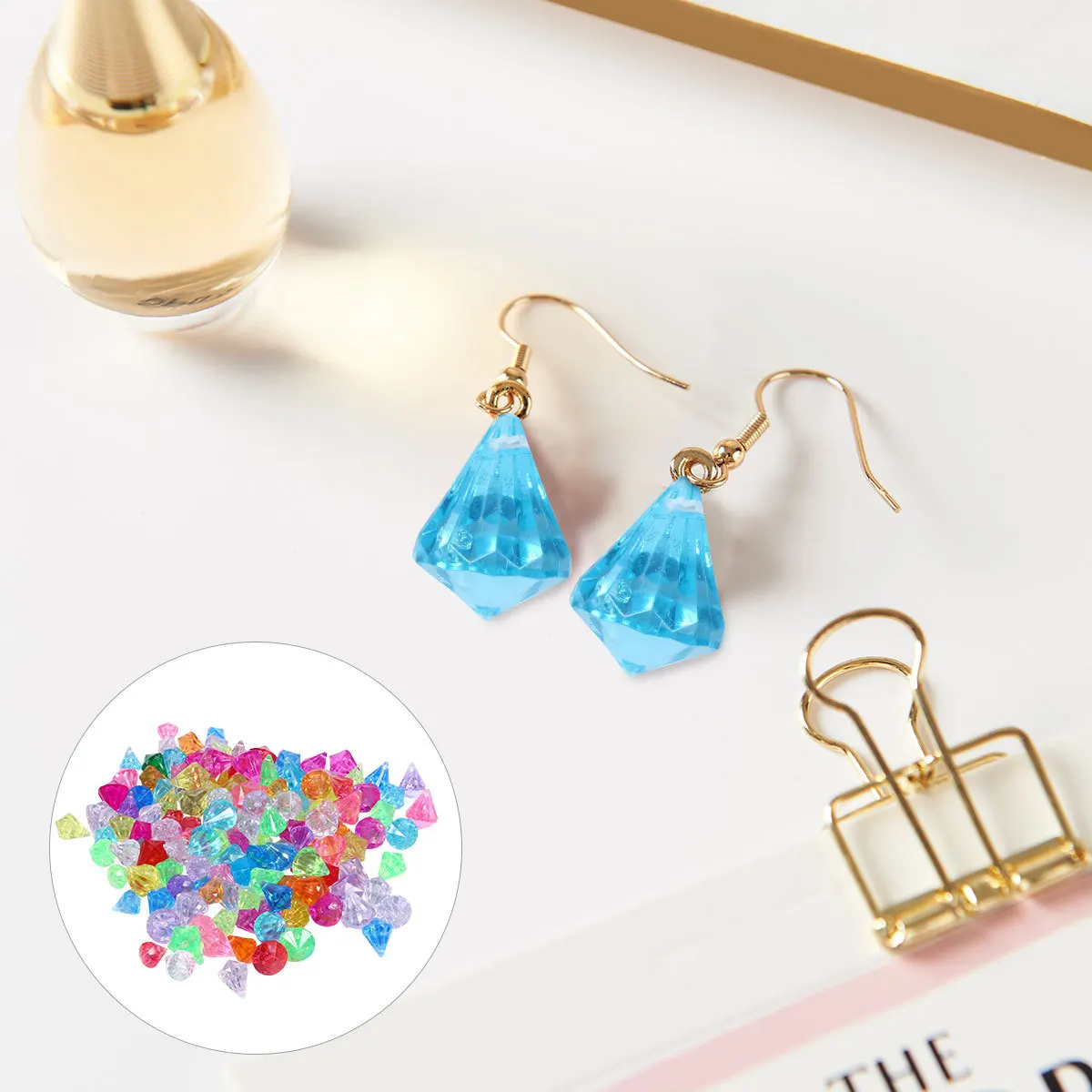 1 حقيبة أحجار كريمة بلاستيكية ملونة مقلدة جواهر واقعية أحجار كريستال الجليد لديكور الحفلات إكسسوارات ذاتية الصنع جو احتفالي