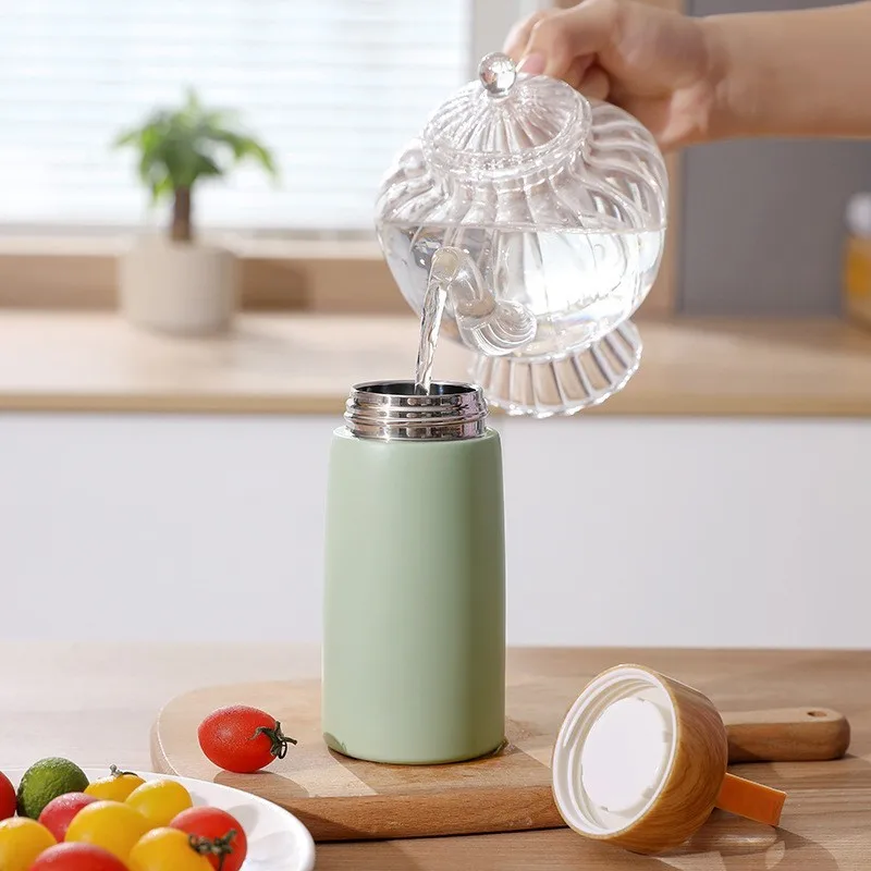 Tazza da caffè isolata bicchiere in acciaio inossidabile 304 Thermos per acqua boccetta sottovuoto Mini bottiglia d'acqua tazza da viaggio portatile tazza termica