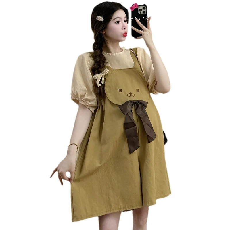 2025 Traje de maternidad de estilo japonés: conjunto de monos bordados de oso lindo para mujeres embarazadas, pantalones cortos sueltos y adelgazantes de verano