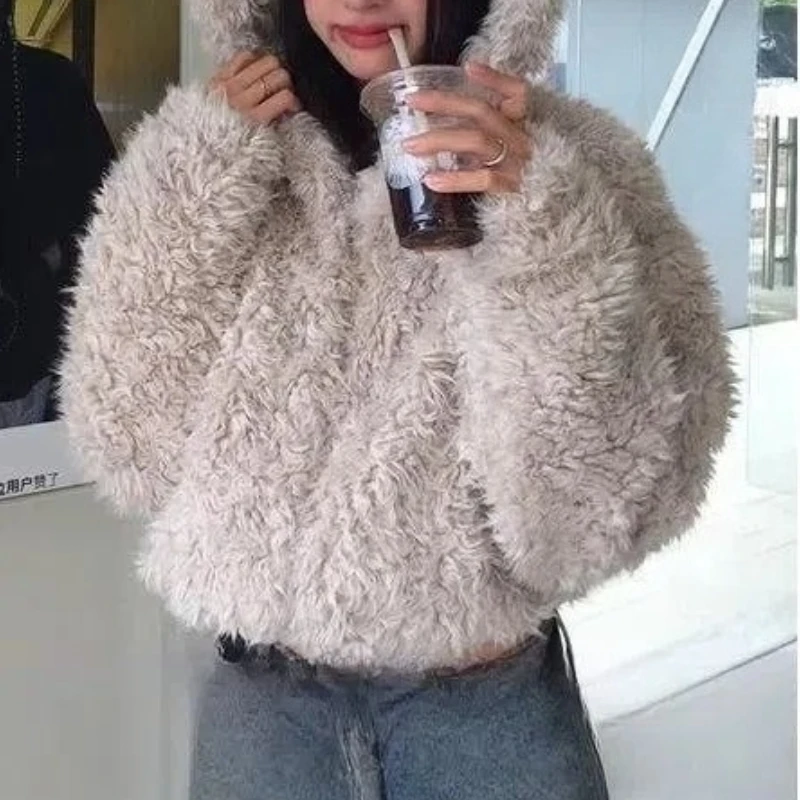 

Cute Rabbit Ear Short Hooded Plush Jacket for Women in Winter, Loose and Thick, Lazy Style