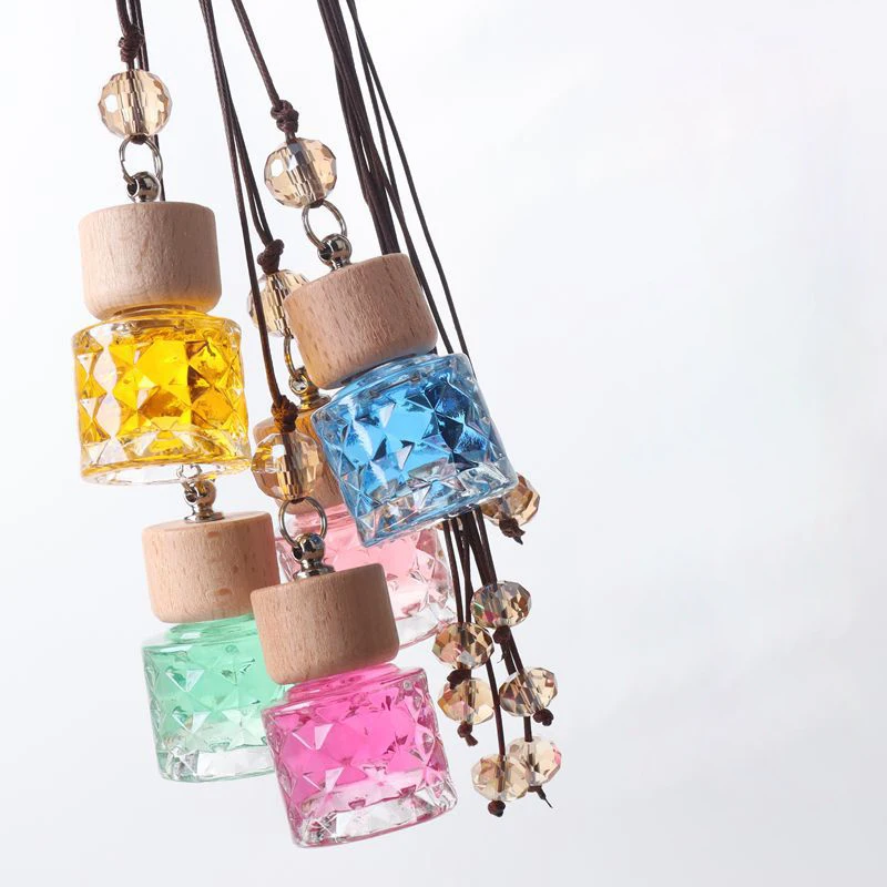 

Mini Portable Hanging Car Air Freshener with Wood Lid Essential Oil Perfume Portable Scent Decor Pendant for Car Interior Smell