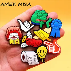 Yeni parodi komik PVC üzgün kurbağa ayakkabı Charms süslemeleri kalp tuvalet kağıdı madalya ayakkabı aksesuarları sevimli Joker ayakkabı toka üst Pin