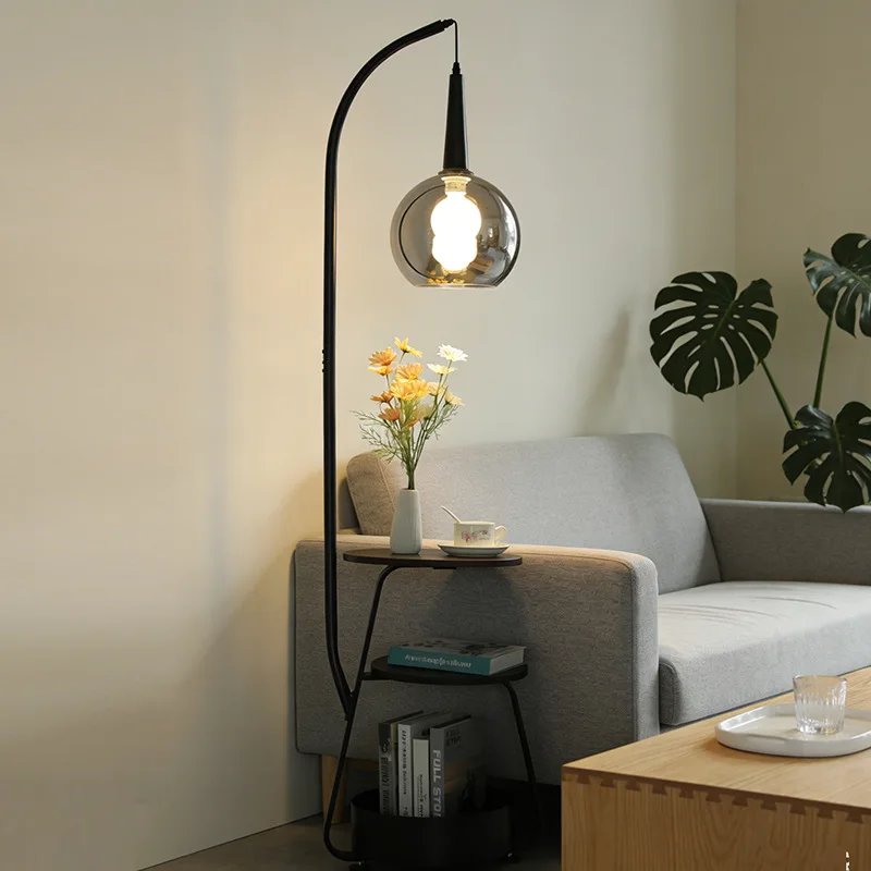 Light luxury floor lamp next to French integrated medieval desk lamp shelf living room sofa Italian several bedrooms bedside