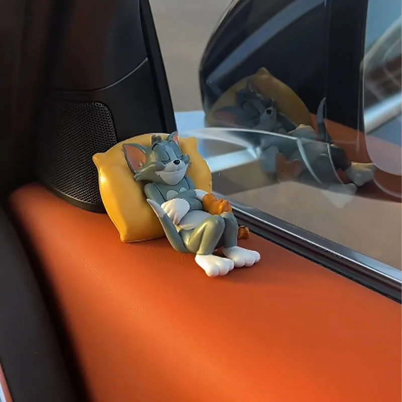 Tom Jerry Desktop Display Car Dashboard Decor Cartoon Figure Vehicle Interior Desktop Ornament Collection Car Accessories view 4
