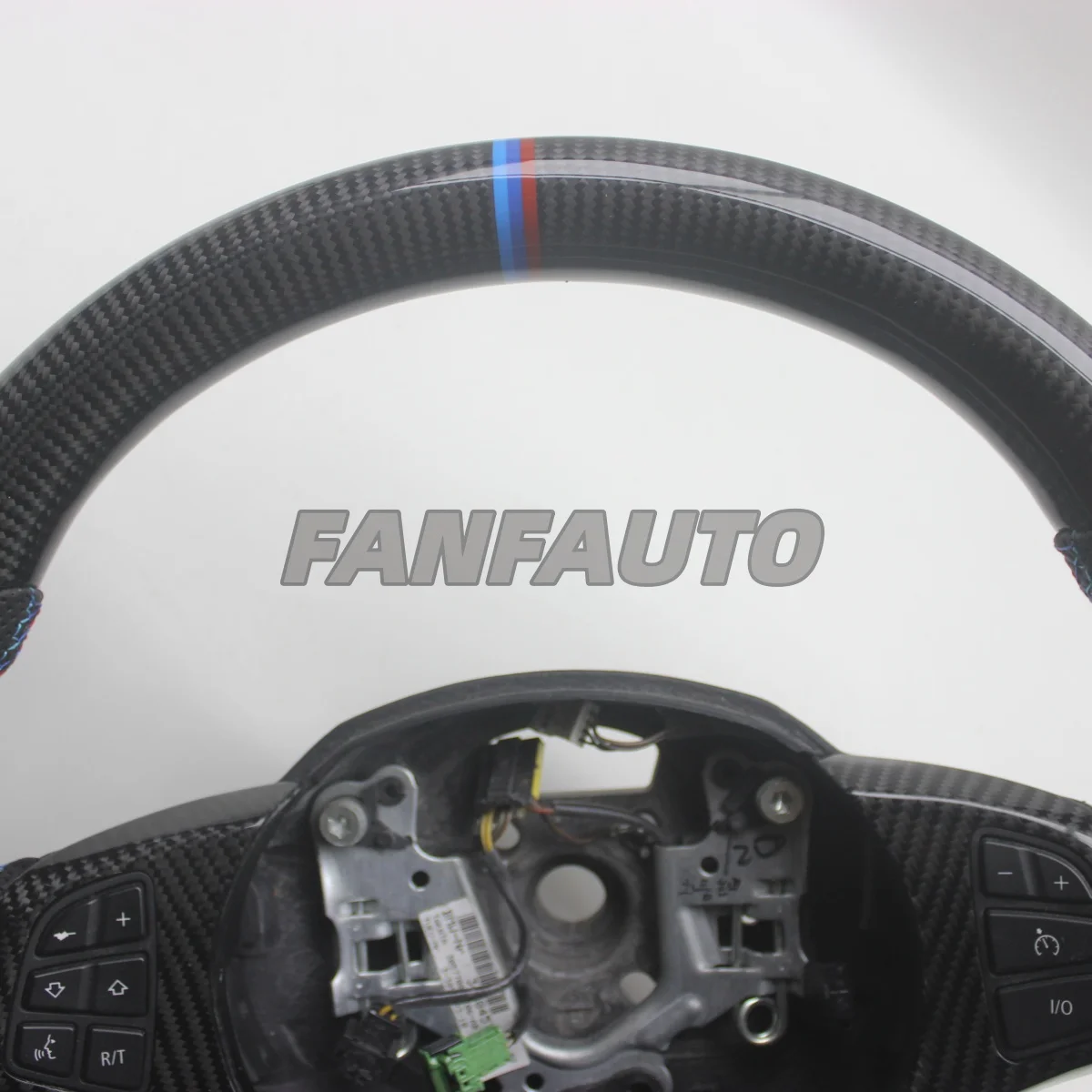 Volante de fibra de carbono real de substituição em forma de D personalizado para BMW X3 E83 X5 E53