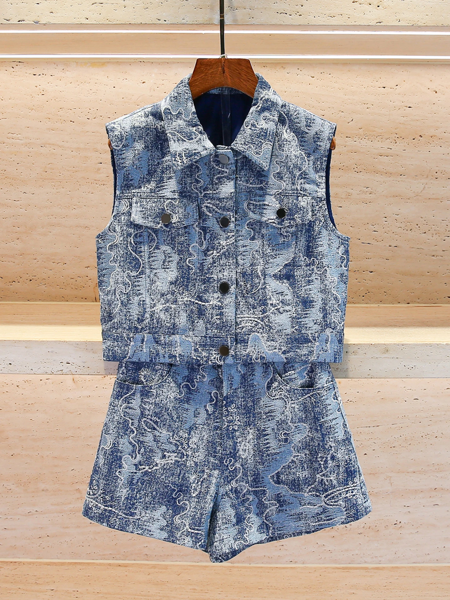 

High-End Women's Embroidered Floral Denim Vest orts Set Autumn Faion Casual Wear Polyester Fiber High Waist orts