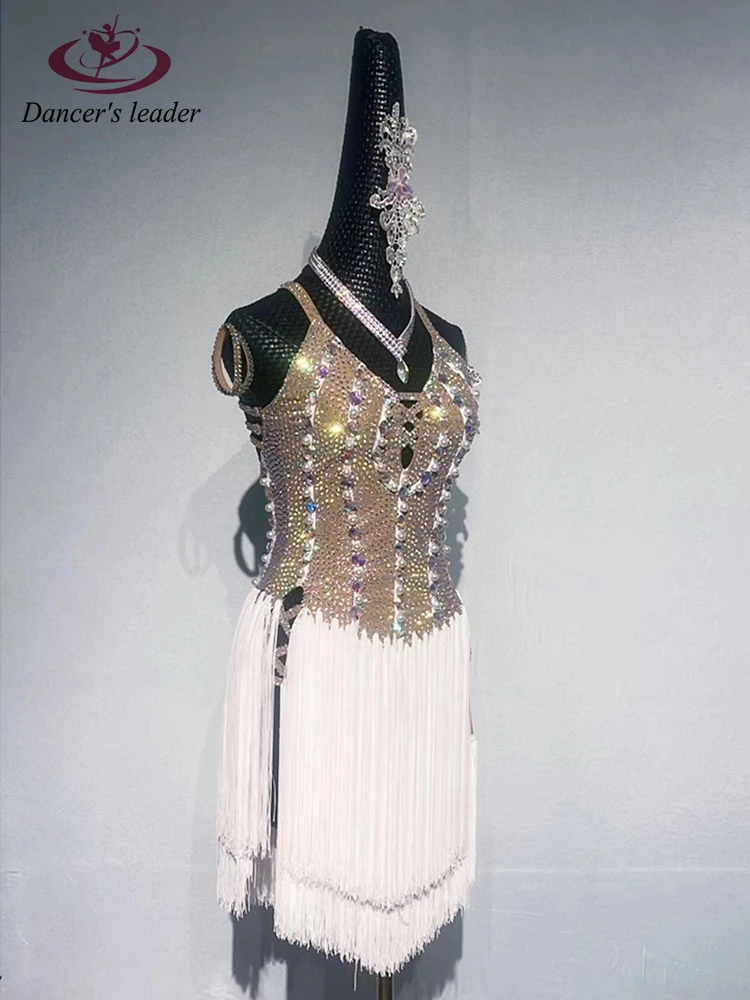 Abito da ballo latino Abito personalizzato di fascia alta Cinturino Condole Colore a contrasto Completo di diamanti Cha Cha Tango Abbigliamento professionale da palcoscenico