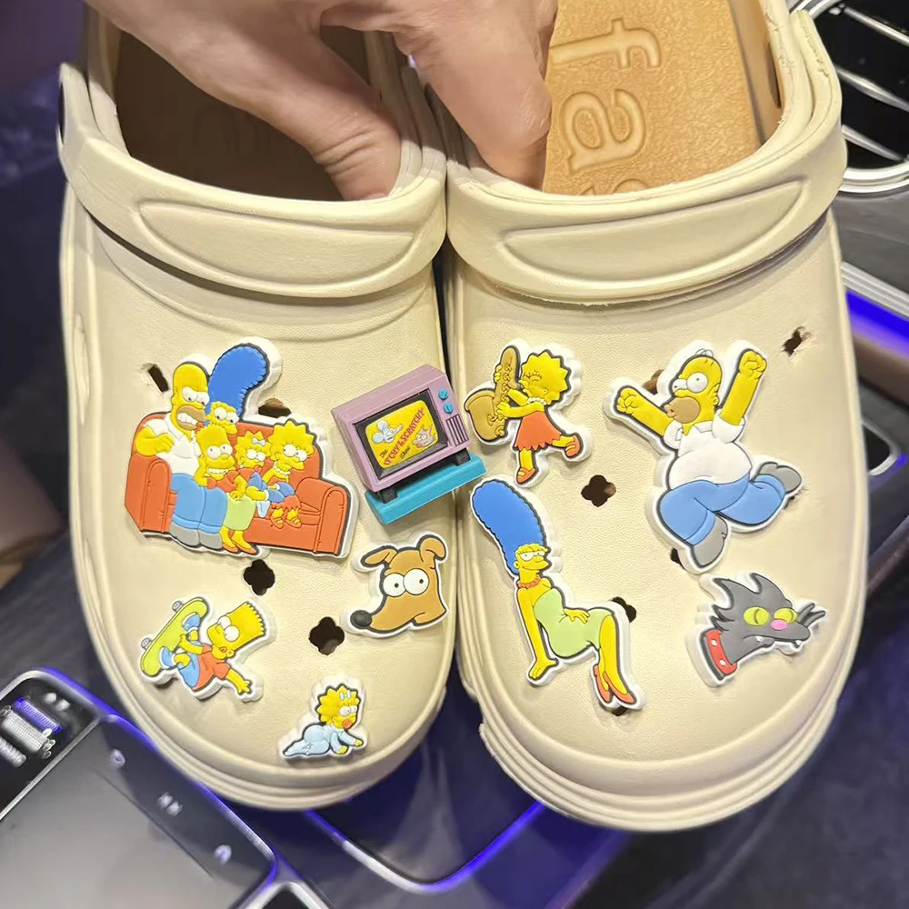 9 قطعة سيمبسون حجم كبير الأحذية سحر الكرتون ل إكسسوارات الأحذية Dreations للصنادل حذاء رياضة كلاسيكي تسد الاطفال هدايا عيد الميلاد