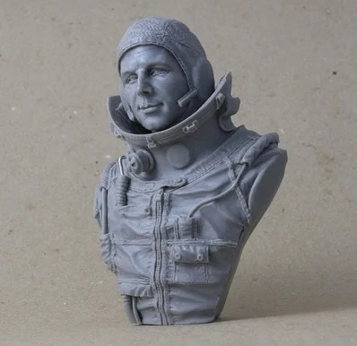 Kit de montaje de figura de resina fundida a presión, juguete de bricolaje, busto de astronauta, sin pintar, 1/9