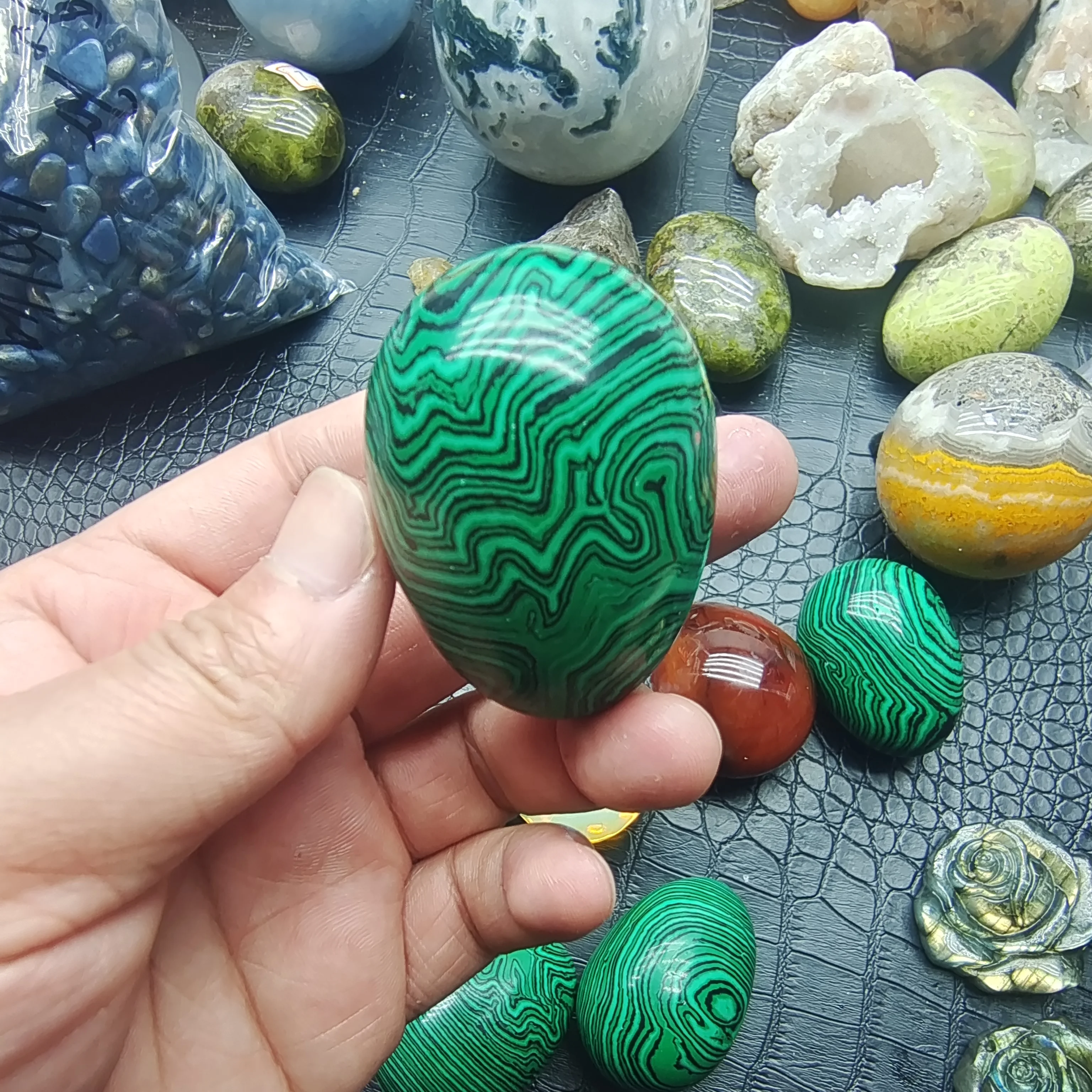 

Natural stone beautiful opal Amethyst red agate malachite aquamarine quartz crystal massage egg reiki healing home decoration