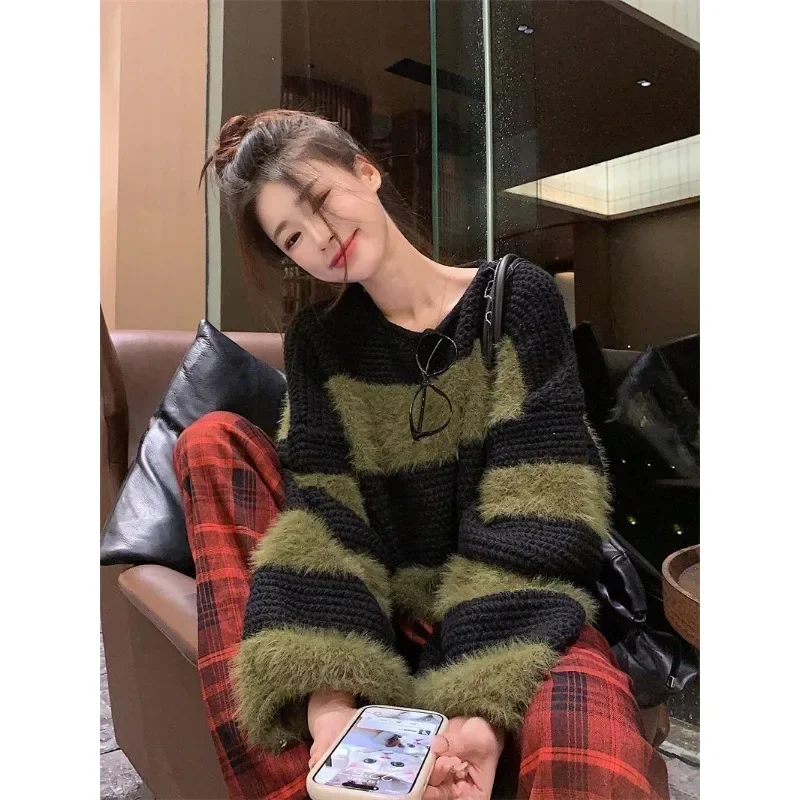 Women Contrast Striped Short Pullover Sweater Loose Fitting Outerwear New Korean Version Autumn and Winter Clothing