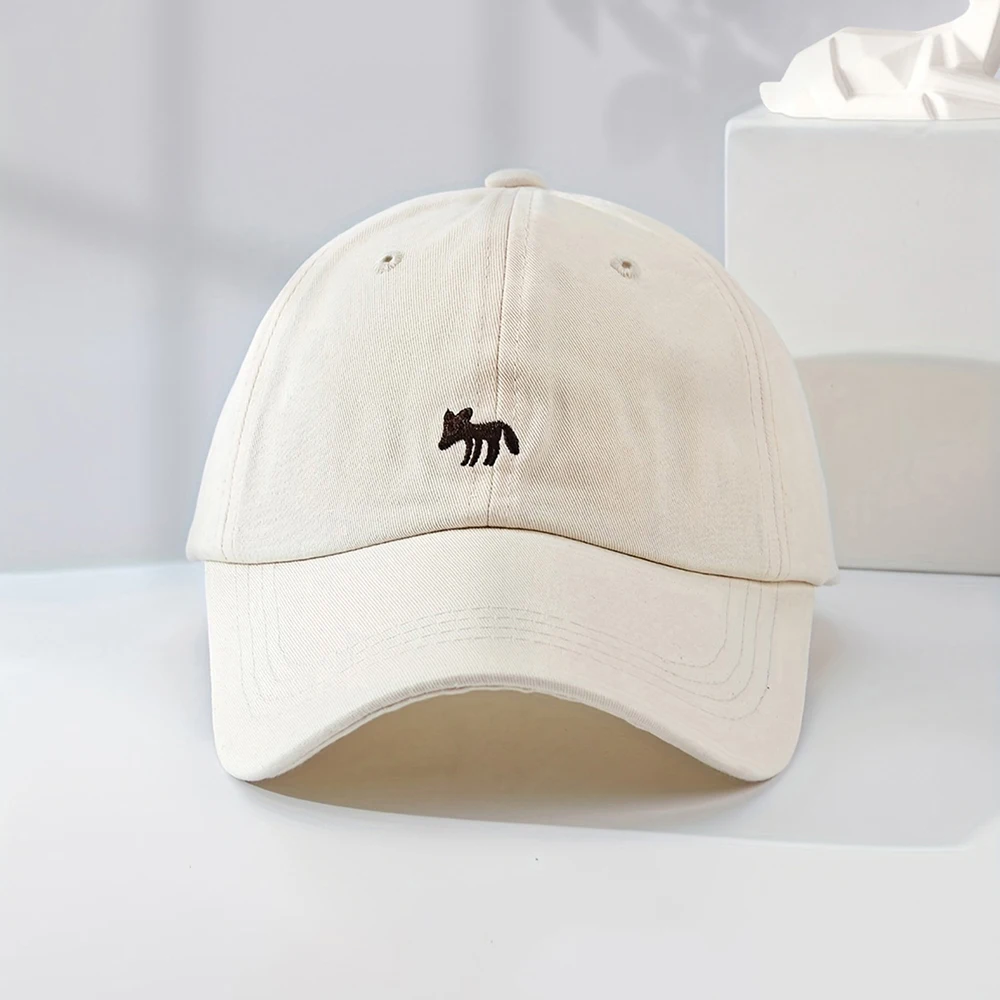 Four Season Comfortable Lightweight Women's Baseball Cap With Personalized Animal Pattern Embroidered Adjustable Duckbill Cap