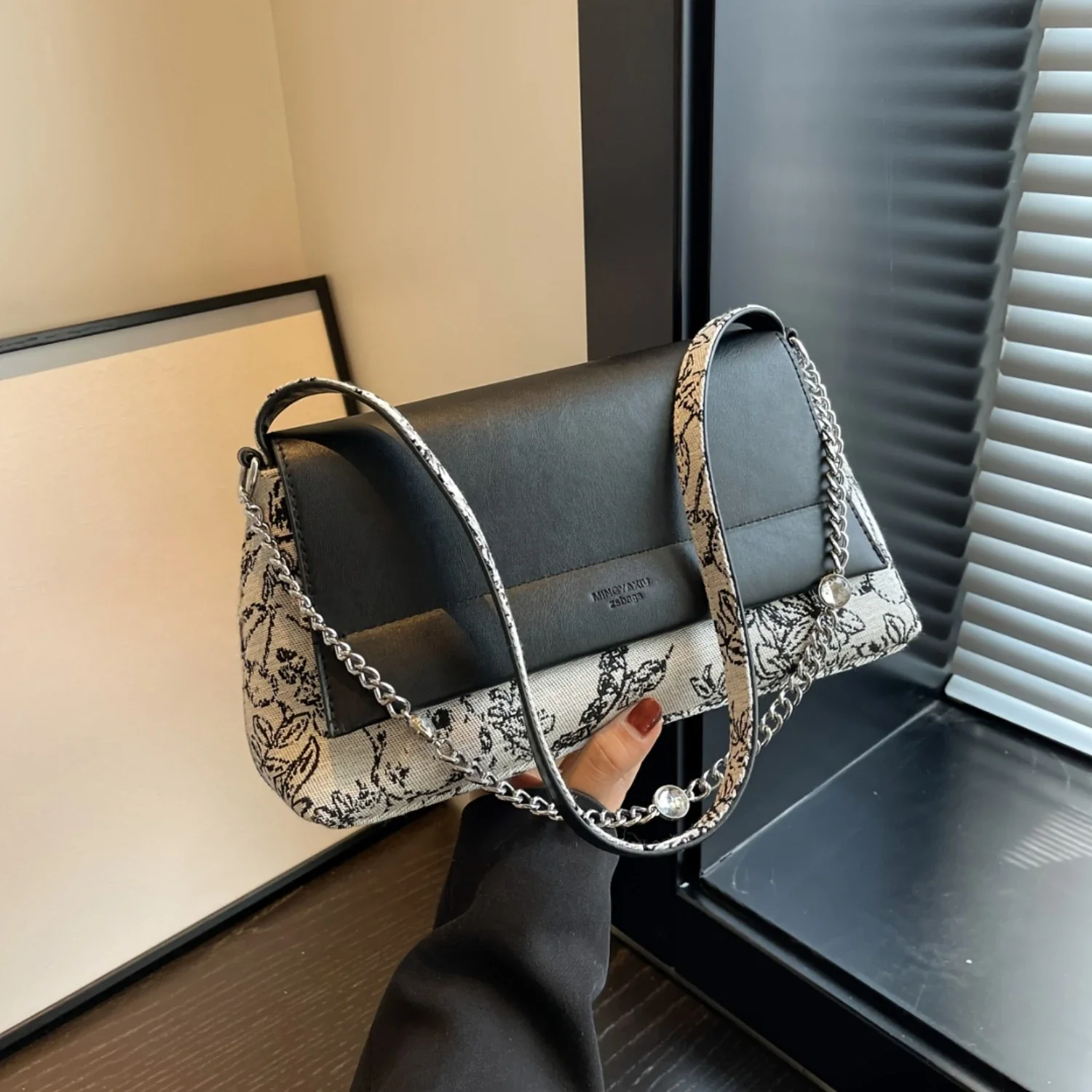 

Модная сумка через плечо с принтом листьев, женская сумка в стиле ретро