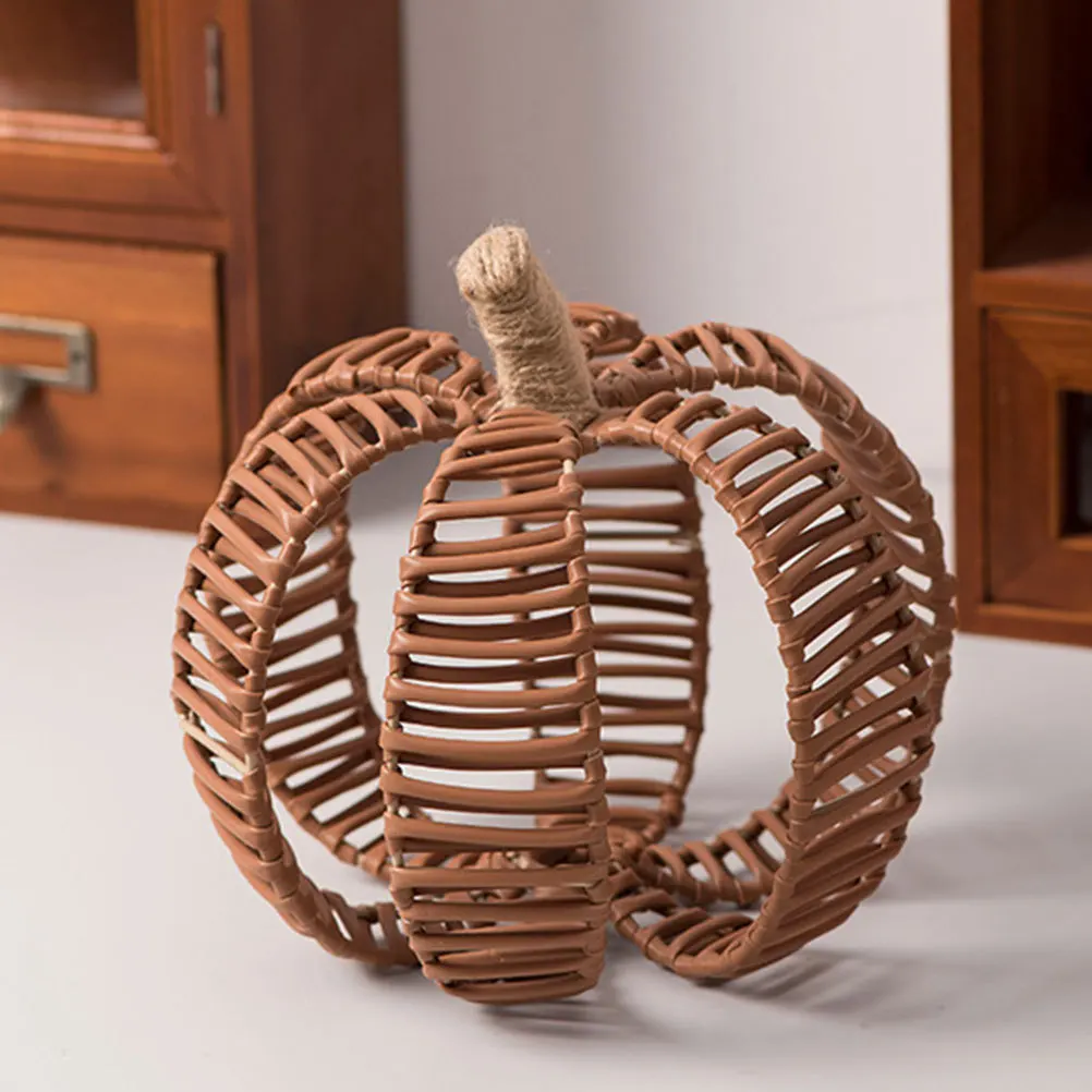 

Handmade Woven Pumpkin Decoration Halloween Party Home Decor Iron Frame Table Centerpiece Desktop Ornament Festive Supply