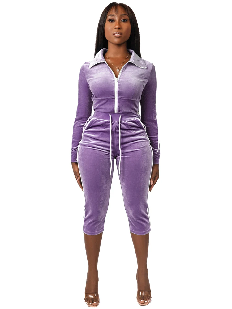 JENYAGE Velours-Samt-Zweiteiler für Damen, dehnbar, einfarbig, mit Reißverschluss, kurzem Oberteil mit Kragen, Capri-Hose mit seitlichem Streifen, figurbetonter Trainingsanzug – Detail 11