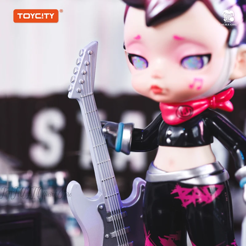 Toycity Laura Rebel Melody Hängende Karte Spielzeug Puppe Niedliche Anime Figur Desktop Ornamente Geschenk Sammlung