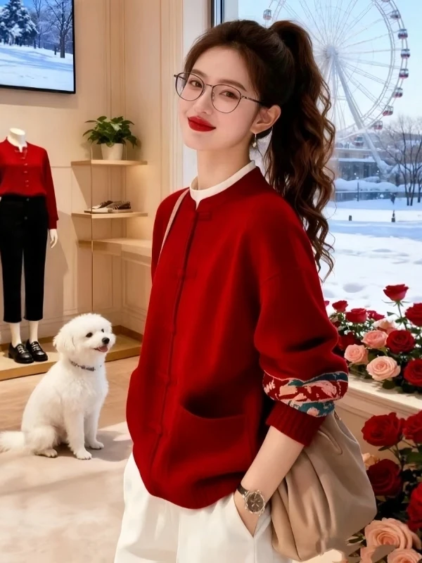 

Новый женский вязаный свитер в китайском стиле, красный, весна 2026, очень красивый, мягкий, свободный, новогодний, из полиэфирного волокна