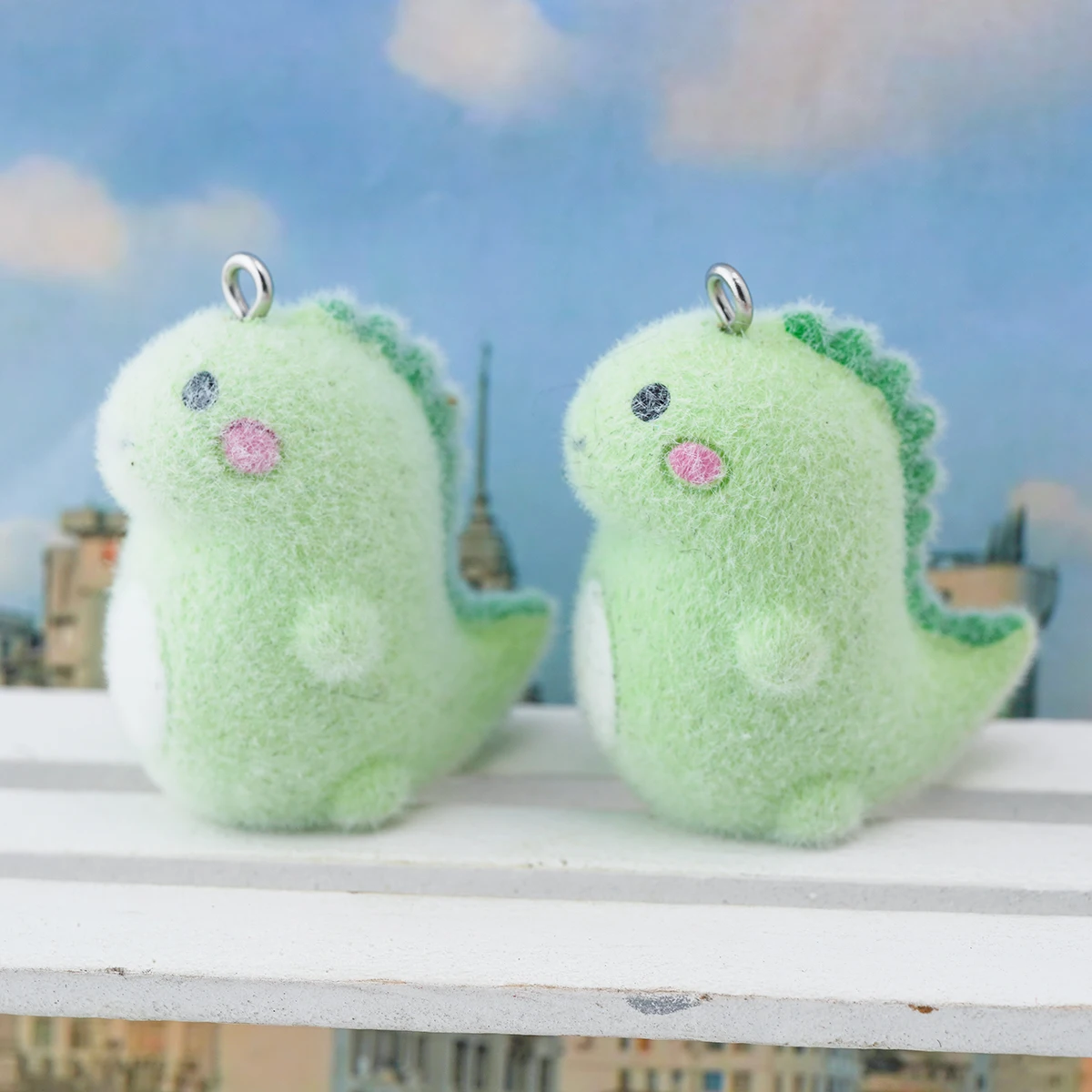 20pcs Fluffy Flocking resin Prehistoric animals Charms Cute Little Green Dragon Pendant For Keychains DIY Jewelry Make fittings