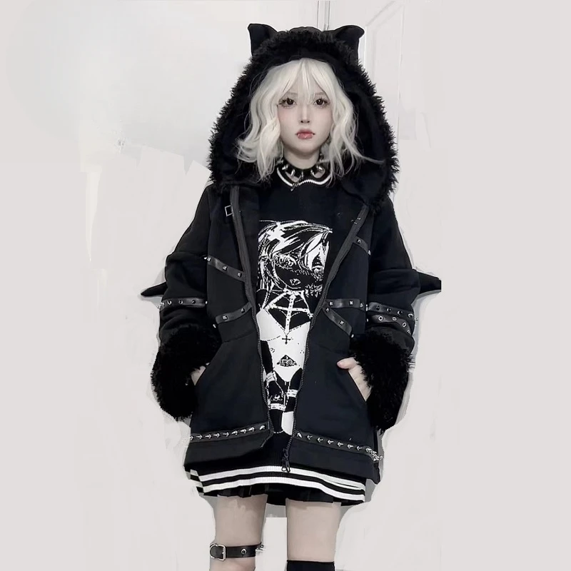 

Punk Gothic Black Bat Devil Wings Rivet Plush Thickened Warm Coat Harajuku Streetwear Winter Women Jacket Hooded Zipper Outwear