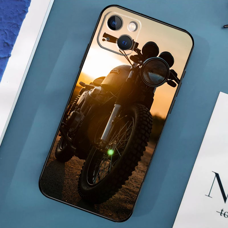 Vintage Motorcycle Case For iPhone 16 15 14 13 12 11 Pro Max XS X XR Plus 12 13 Mini Cover Shell