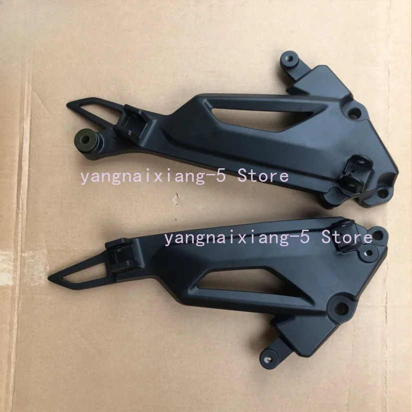 For LIFAN 200cc KPM200 LF200-3B KPM 200 Motorcycle Parts Pedal Bracket Footrest Foot Peg Rubber Block