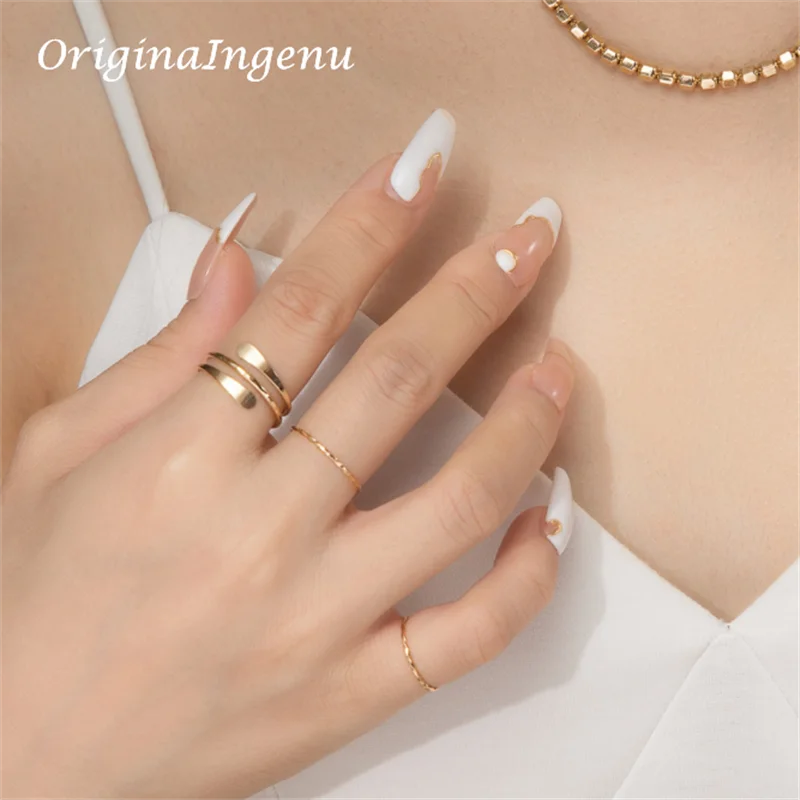 Anillo de brazalete martillado lleno de oro de 14K, anillo de banda hecho a mano, joyería minimalista, anillo resistente al deslustre delicado,