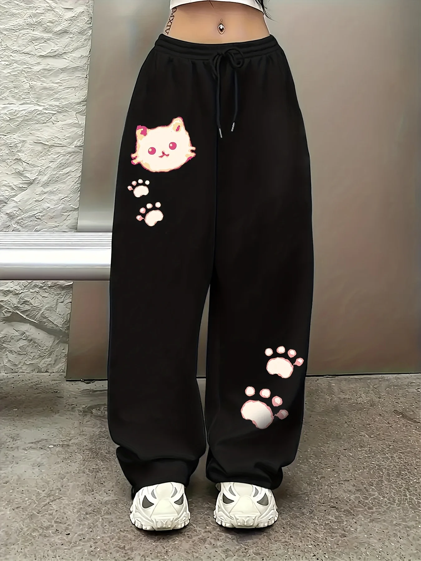

Women's Autumn and Winter Plus-size Cute Cat Paw Pattern Loose Straight Fleece Leg SweatpantsTrendy Streetwear Stylish Versatile